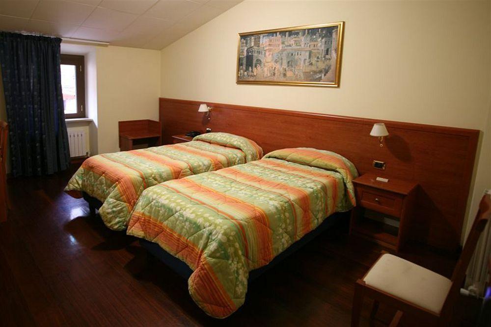 Hotel I Duchi Camerino Eksteriør billede